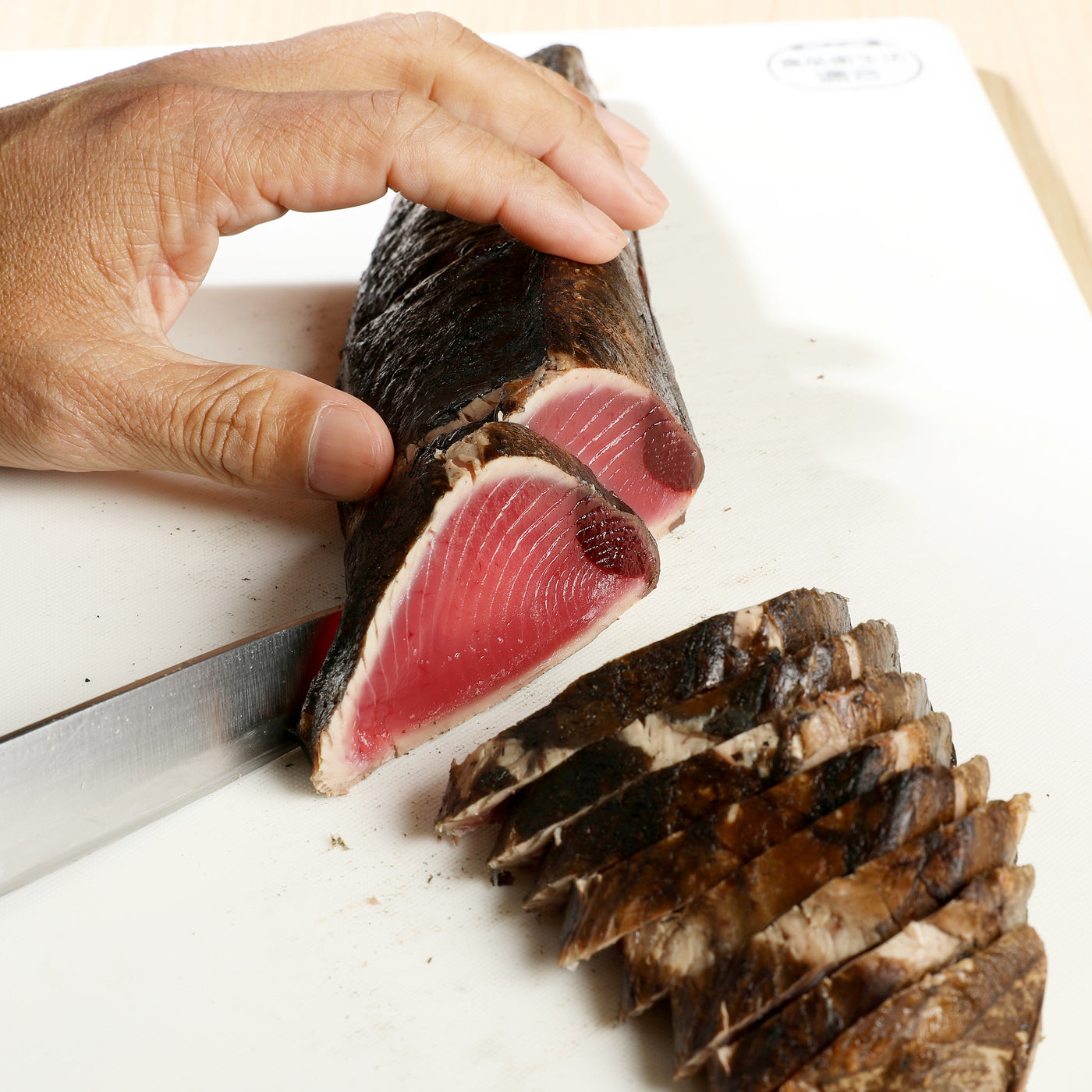 土佐久礼「ど久礼もん」のかつおの藁焼きタタキ（旬凍）3-4人前　天日塩