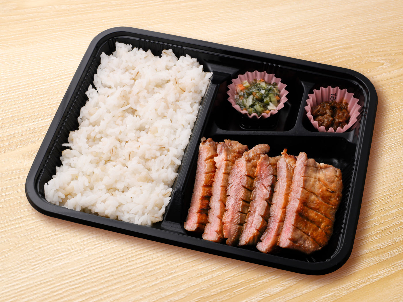 牛たん弁当（3枚6切）[ 利久 ]【宇都宮店 東北物産展】