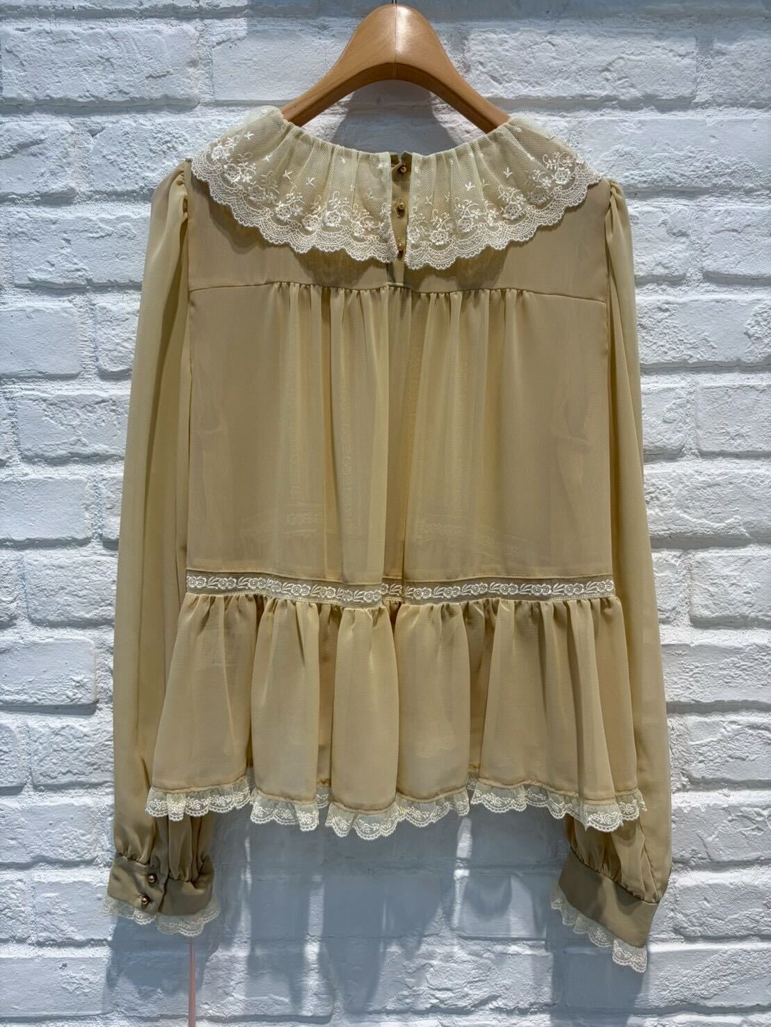 yukiemon | ボンボンブラウス【5175050】Ｍサイズ 15th collection