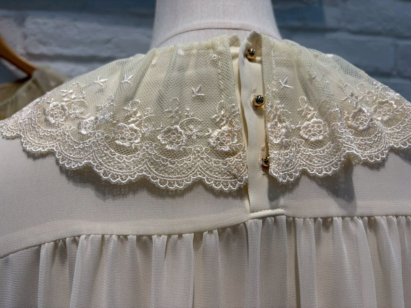 yukiemon | ボンボンブラウス【5175050】Ｍサイズ 15th collection